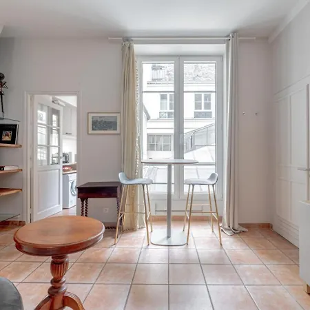 Apartment Serenity By Suitehomeparis *